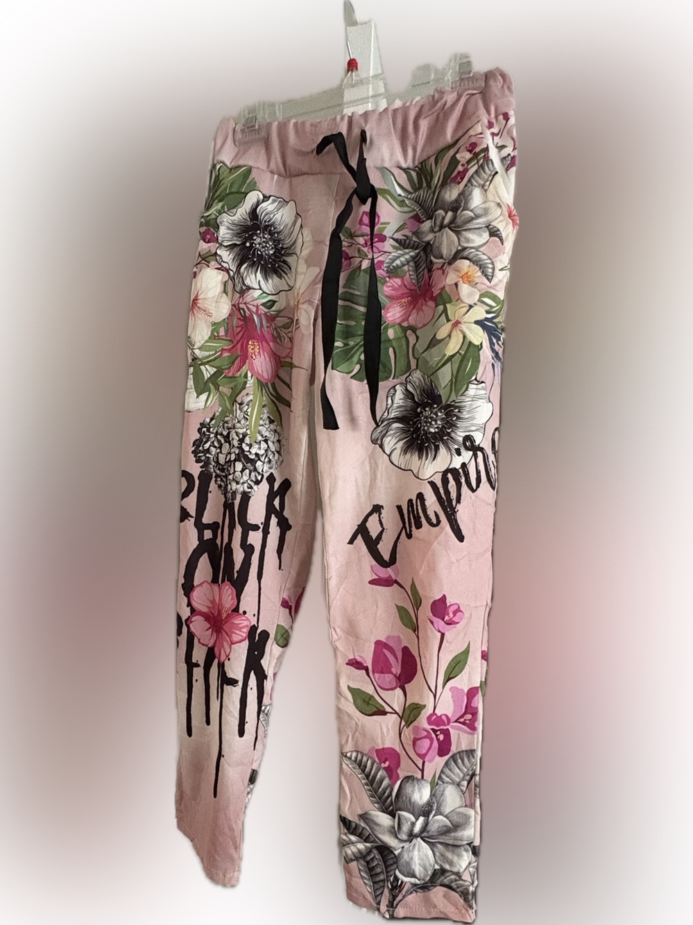 Gigi Moda Floral Dusty Pink Pants with Drawstring Waist EUC